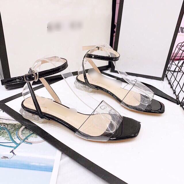 Giày sandal gót vuông