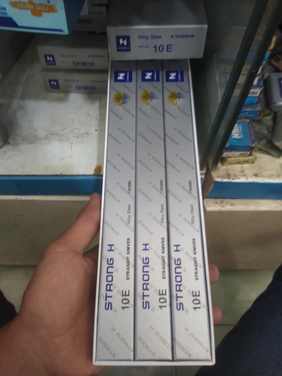 dao máy cắt vải đứng