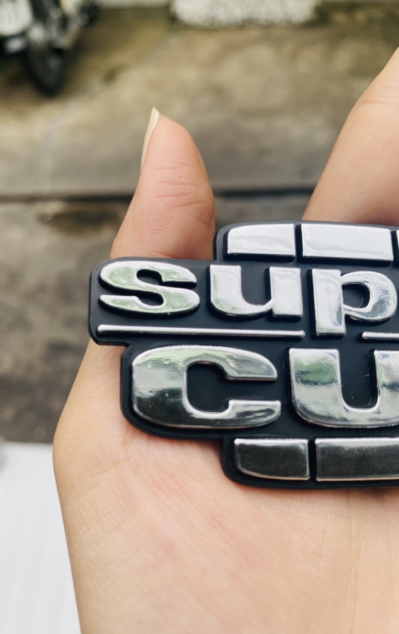 TEM XI CHỮ NỔI SUPER CUB