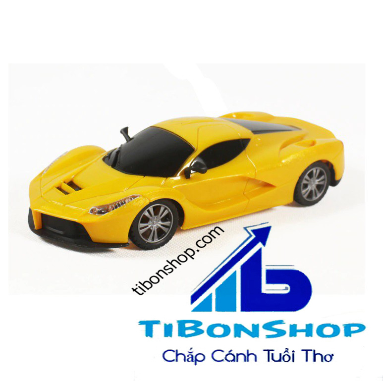 Xe ô tô điều khiển từ xa 4 chiều