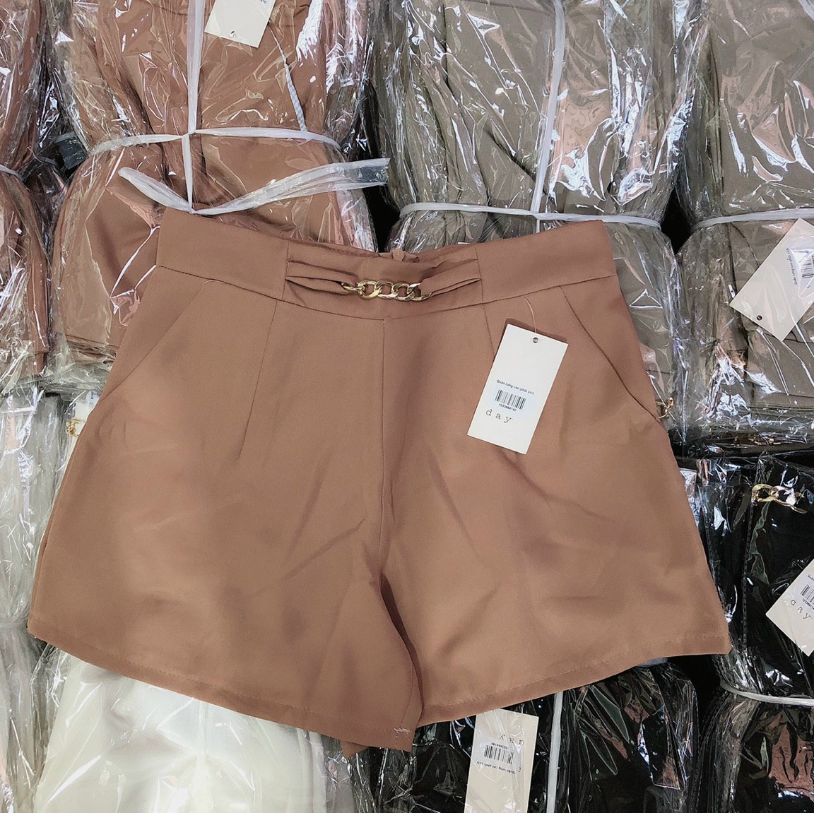 Quần Short Vải Tuyết Mưa Phối Xích