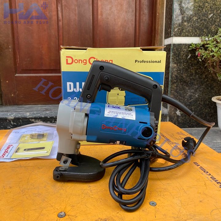Máy Cắt Tôn 710W Dongcheng DJJ32