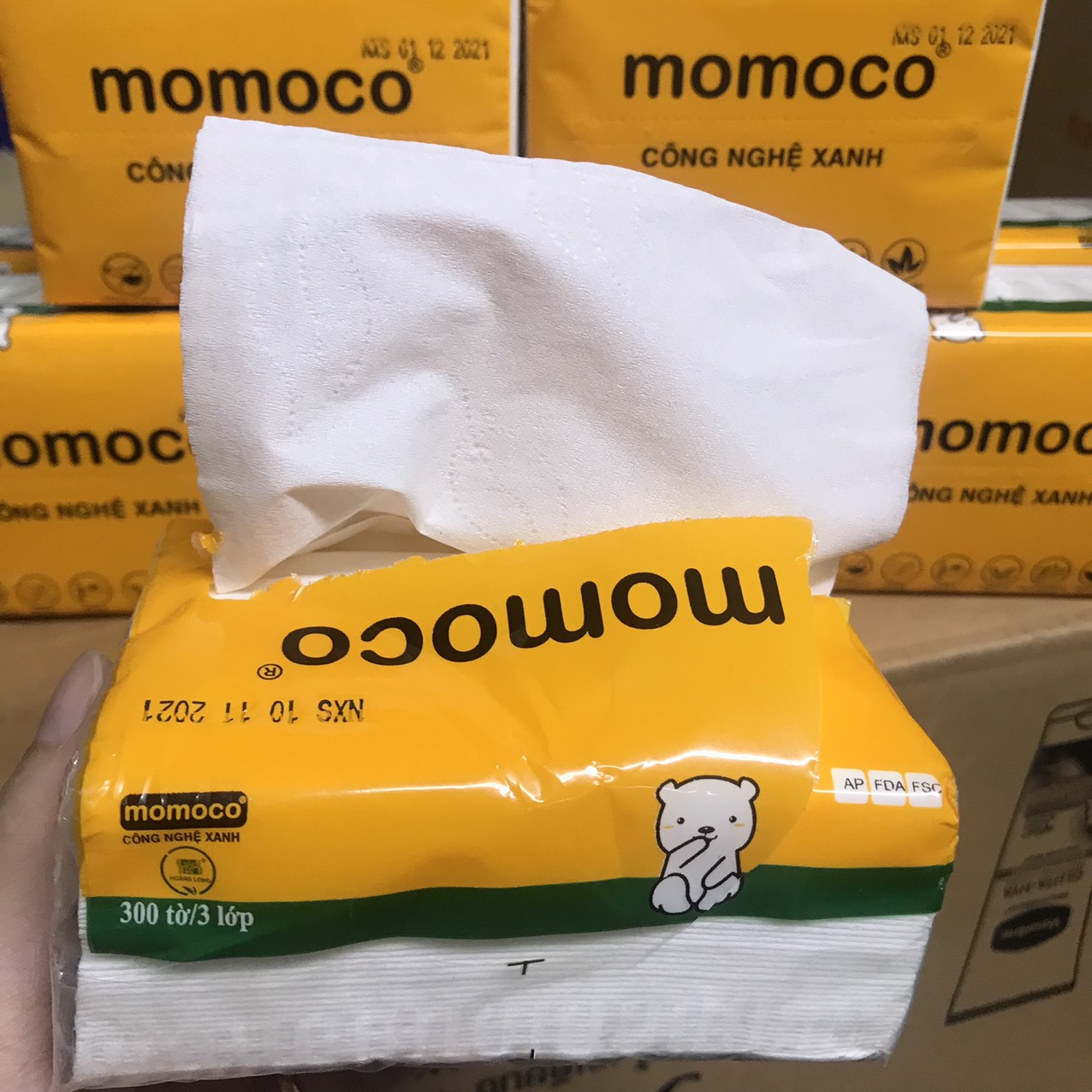 KHĂN GIẤY LỤA MOMOCO 300 TỜ/ GÓI HATISU