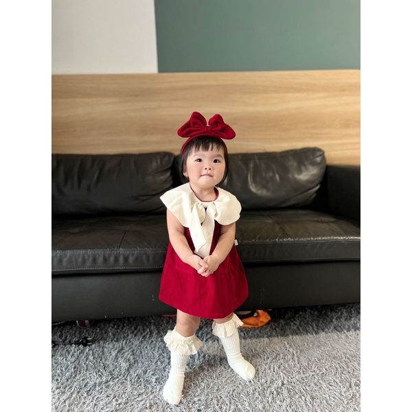 Váy đỏ nhung cổ nơ em bé nanci room