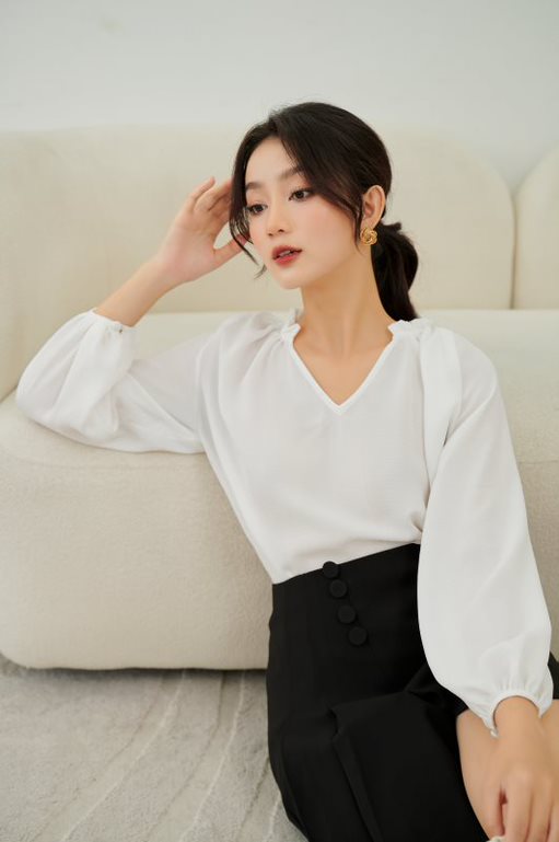 OLV - Áo Milky V Blouse