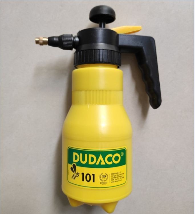 Bình Xịt Tưới Cây Cầm Tay Dudaco 1 Lít 101 - KS