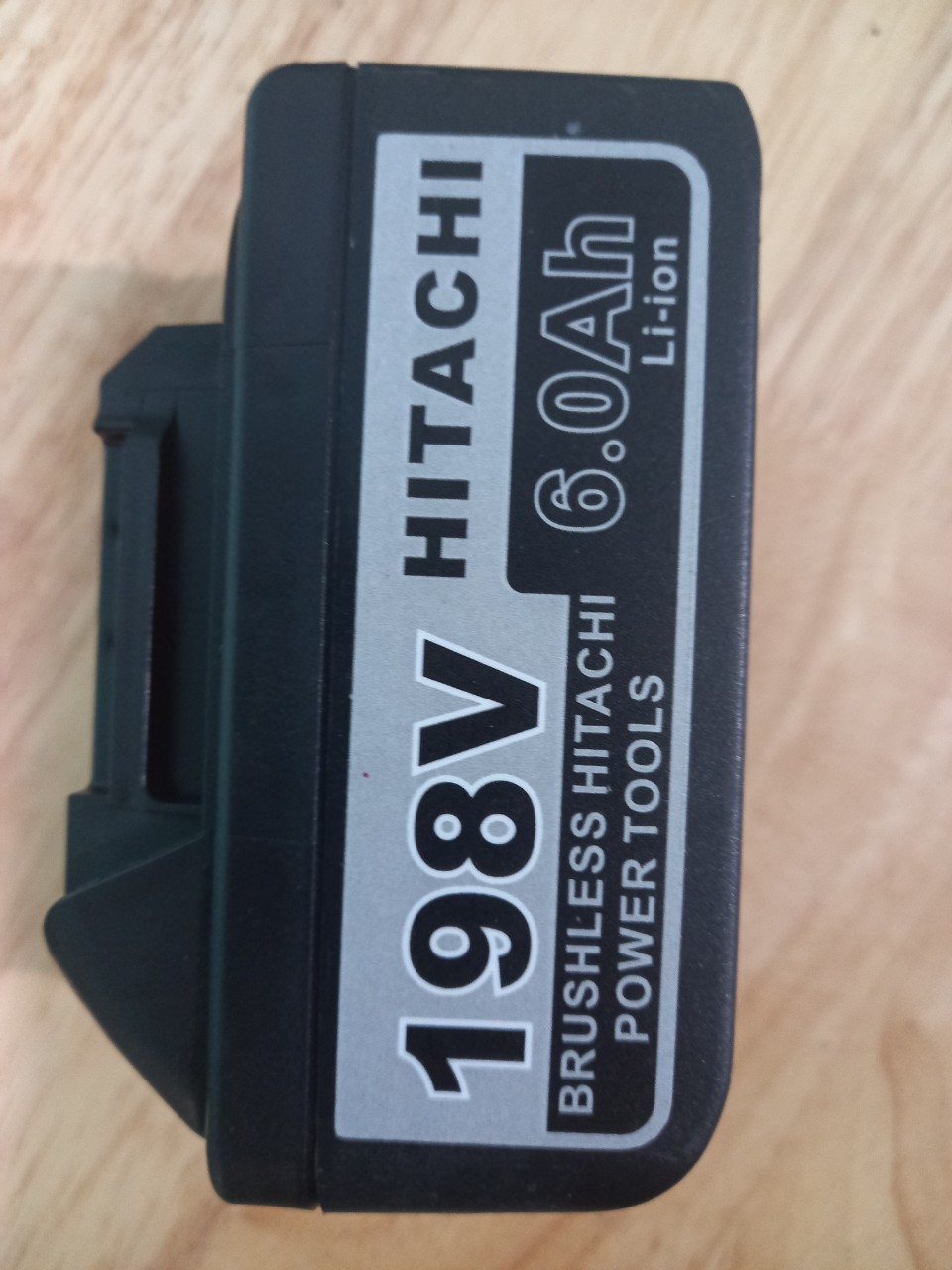 Pin máy khoan siết Hitachi