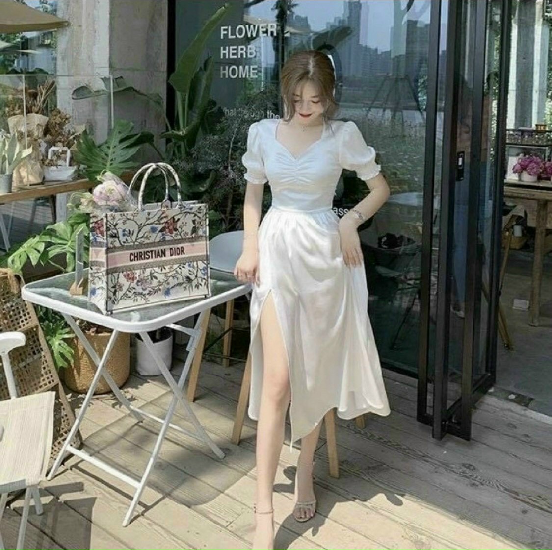 Đầm tay phồng nhún ngực xẻ tà T&H