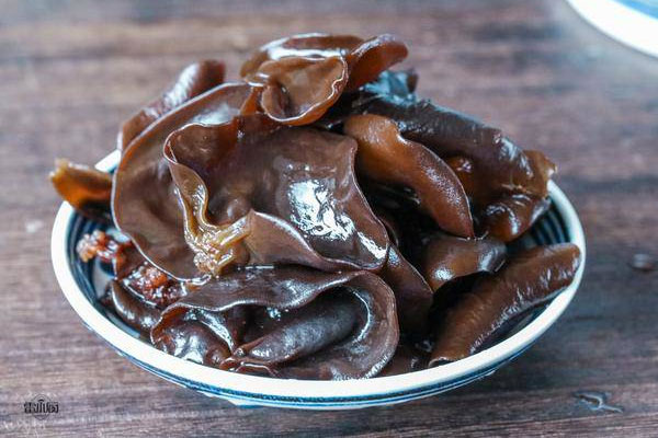 Mộc nhĩ khô loại 1 đã cắt chân (0.2kg)