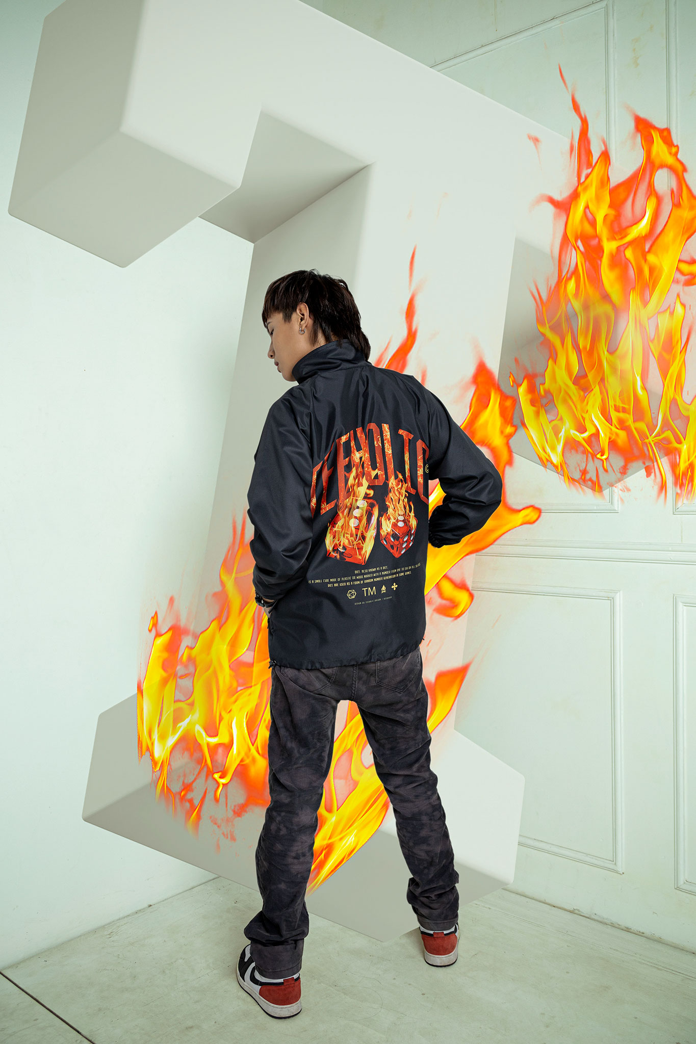 Áo Khoác Jacket TeeHolic Lửa Màu Đen