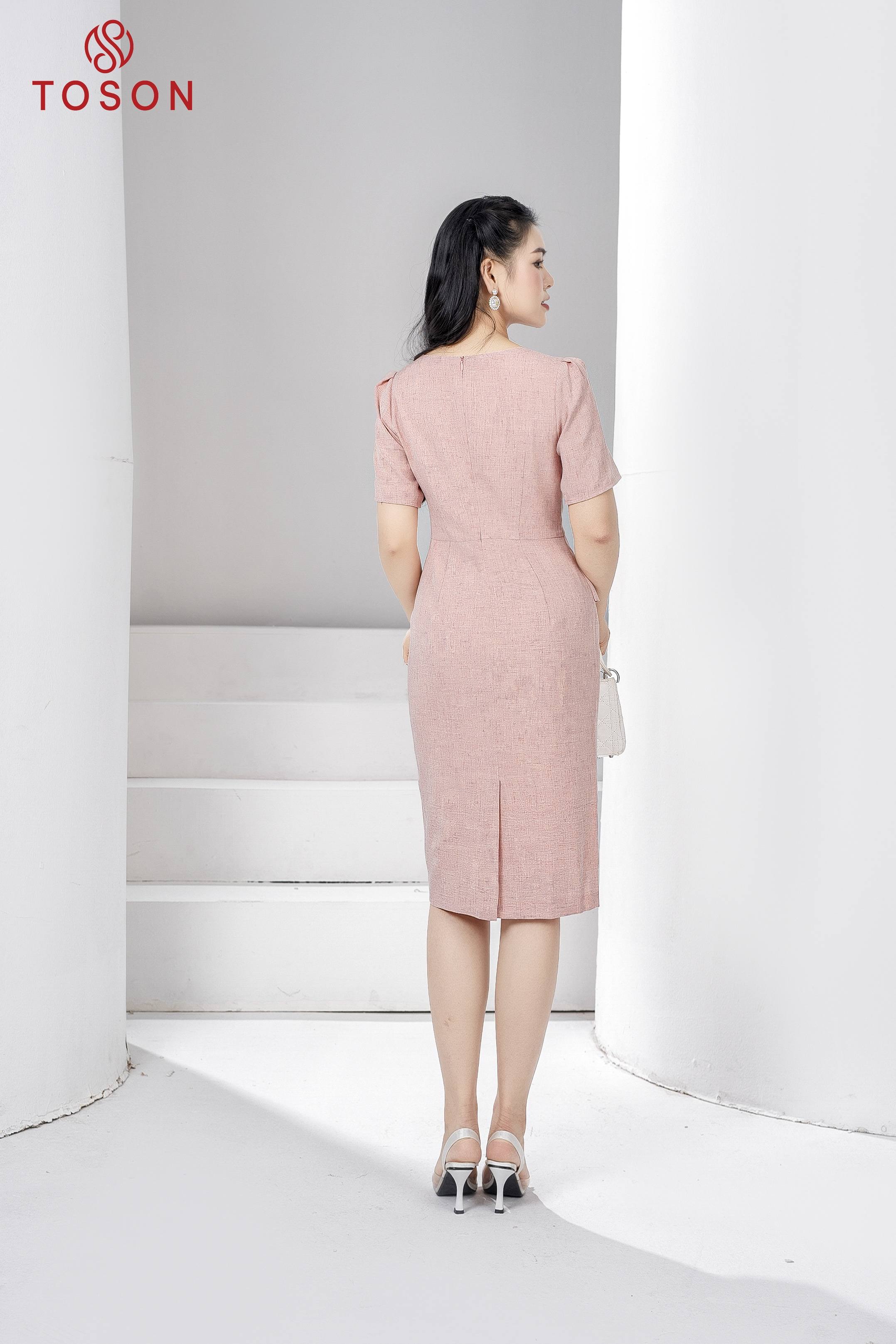 Đầm hồng phấn peplump cổ đính hoa 40995P84- TOSON