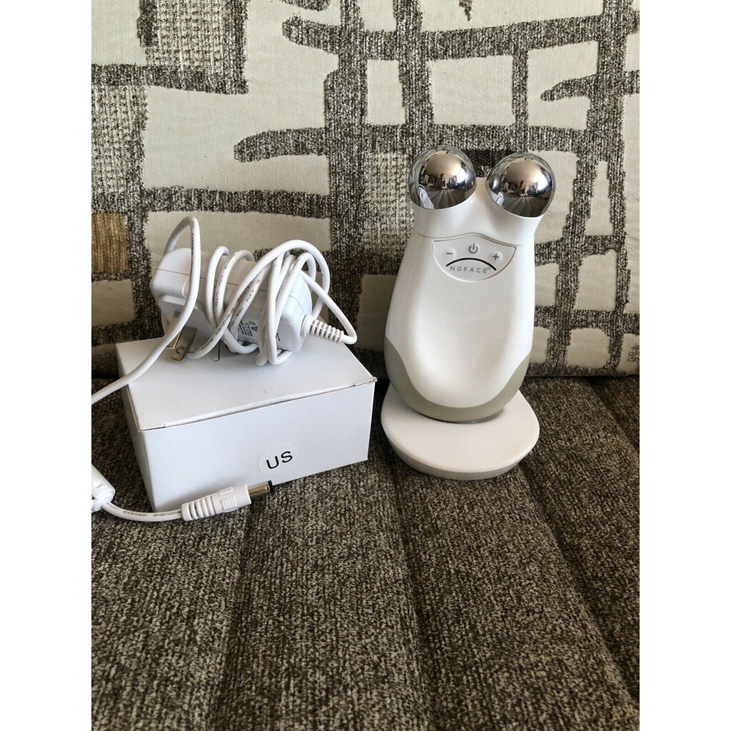 Máy massage nâng cơ, chống lão hóa Nuface Trinity fullsize