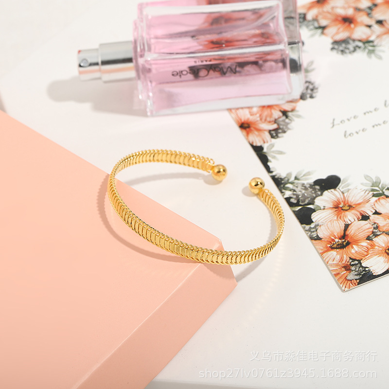Thanh Lý - Lắc Tay  nữ mạ vàng 18K