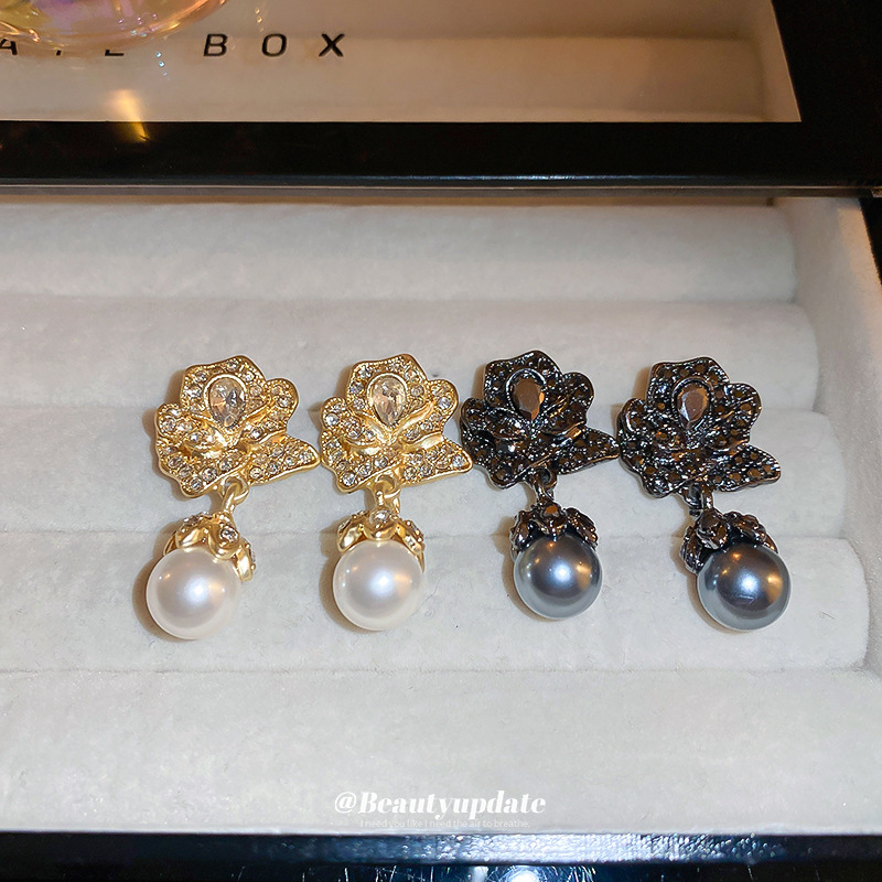 Pearl stud earrings for women