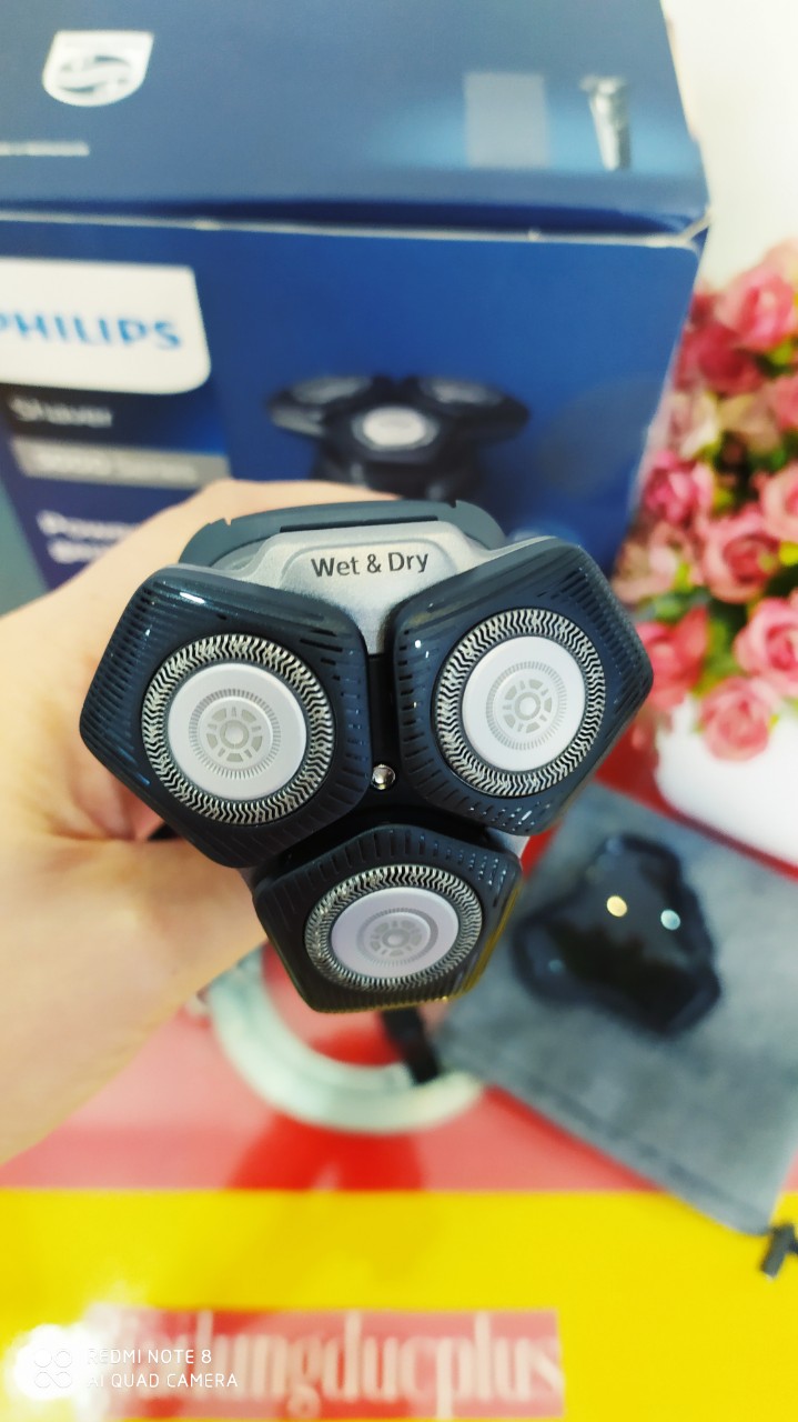 Máy cạo râu Philips S5587/10 Dòng 5000 màn hình LED