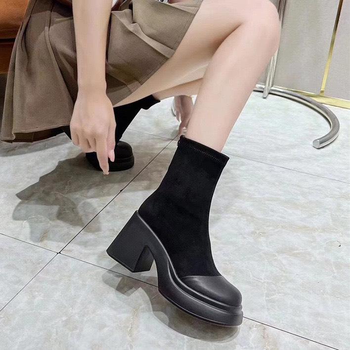 Bốt Nữ cổ lửng da lộn cao cấp đế vuông 8cm fullbox TakPha