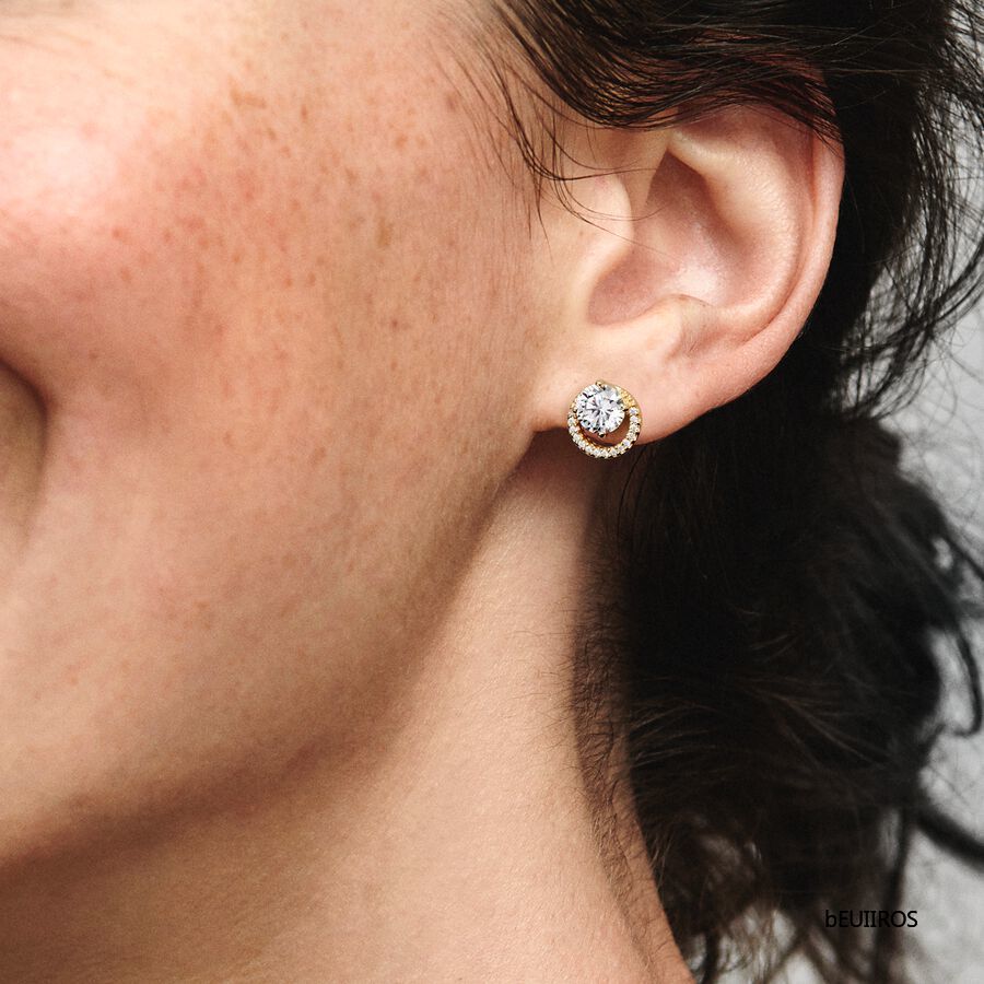 2024 New Sparkling Round Halo Stud Earrings