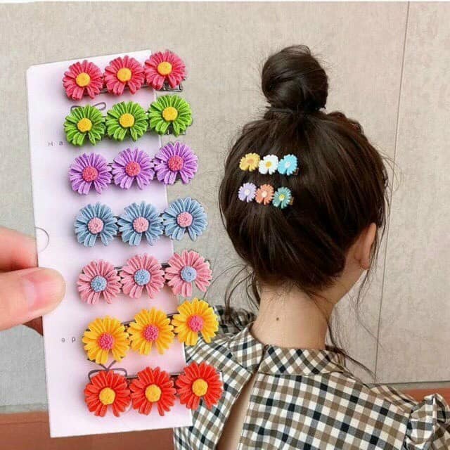 Sét 2 cặp tóc mái ba bông hoa cúc xinh xắn ( giao màu ngẫu nhiên )