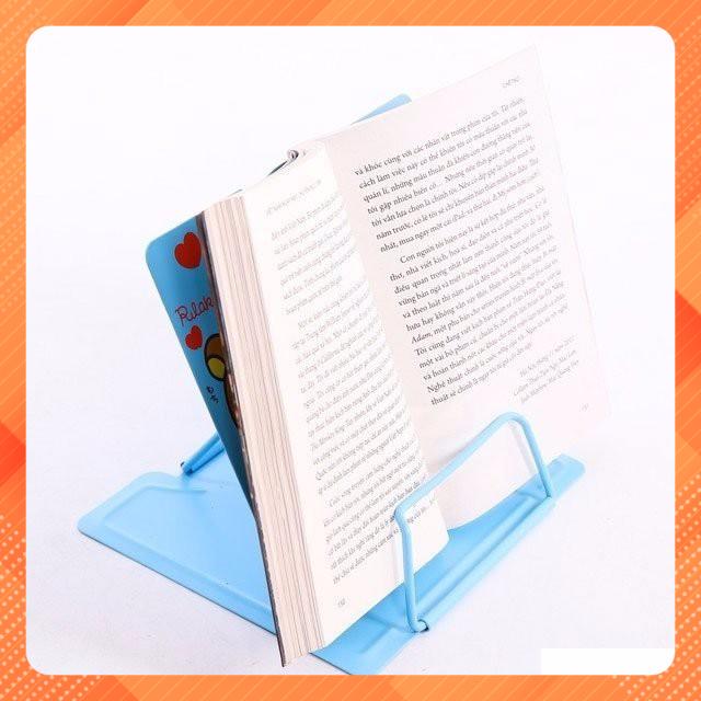 Kệ để sách giúp bé ngồi đúng tư thế