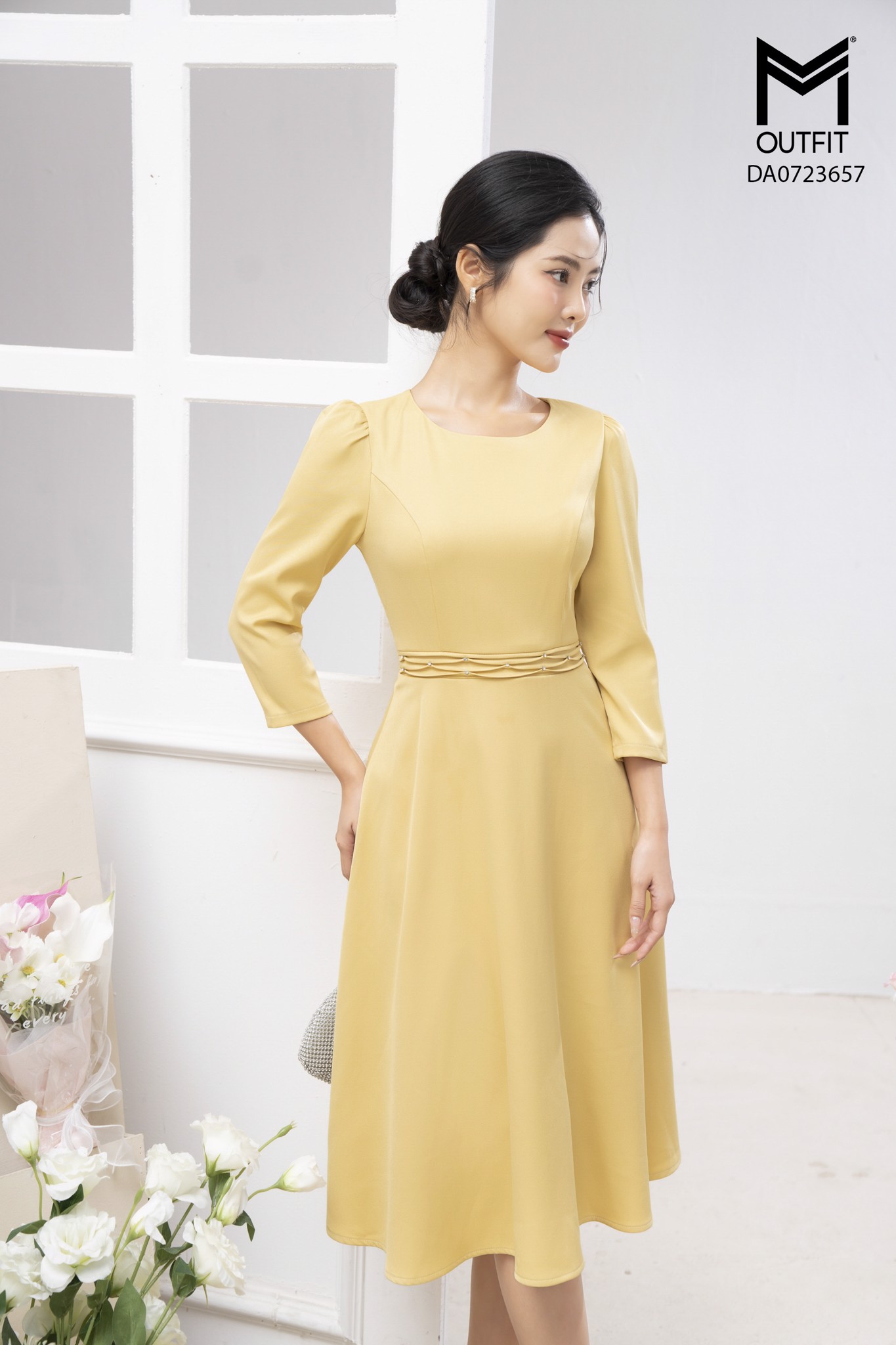 Đầm dáng xòe, tay lỡ đính đá TT