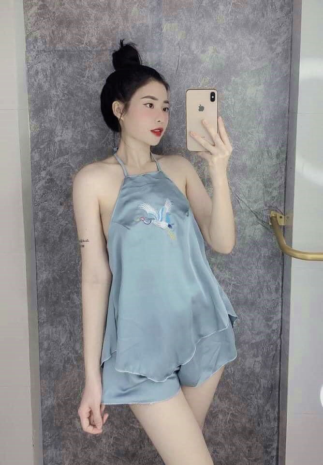 Set bộ yếm thêu hạc lụa satin mềm mịn loại 1 freesize tới 60kg