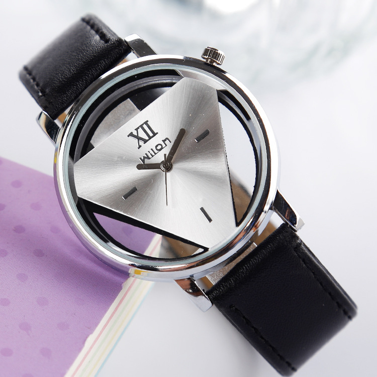 【Factory Store】Triangle Design Double-Sided Hollow Trendy Student Couple's Watch - Unmechanical