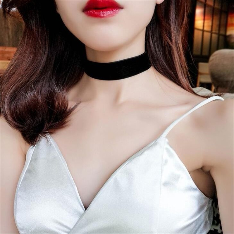 Yuanyan%20New%20Fashion%20Black%20Velvet%20Choker%20Necklace%20Tattoo%20Necklaces%20For%20Women%20Goth%20Neck%20Chain%20Chocker%20Collares%20Mujer%20Collier%20Femme%20Bijoux%20-%20Image%203