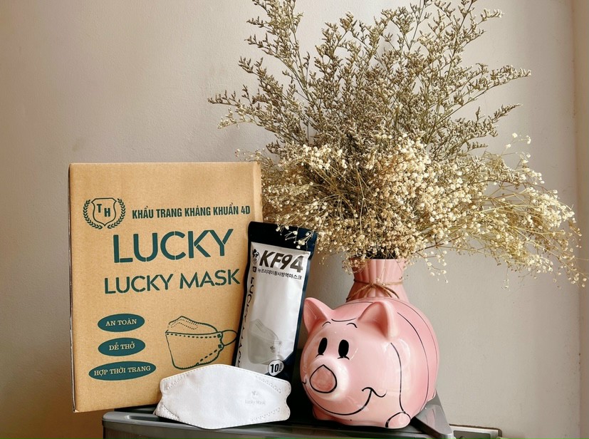 Khẩu trang KF94-4 lớp kháng khuẩn chống bụi siêu mịn  Lucky Mask