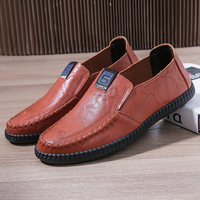 AOKANG New spring and autumn flat-heeled men's shoes, fashionable casual leather shoes, Korean version of trendy bean shoes for men