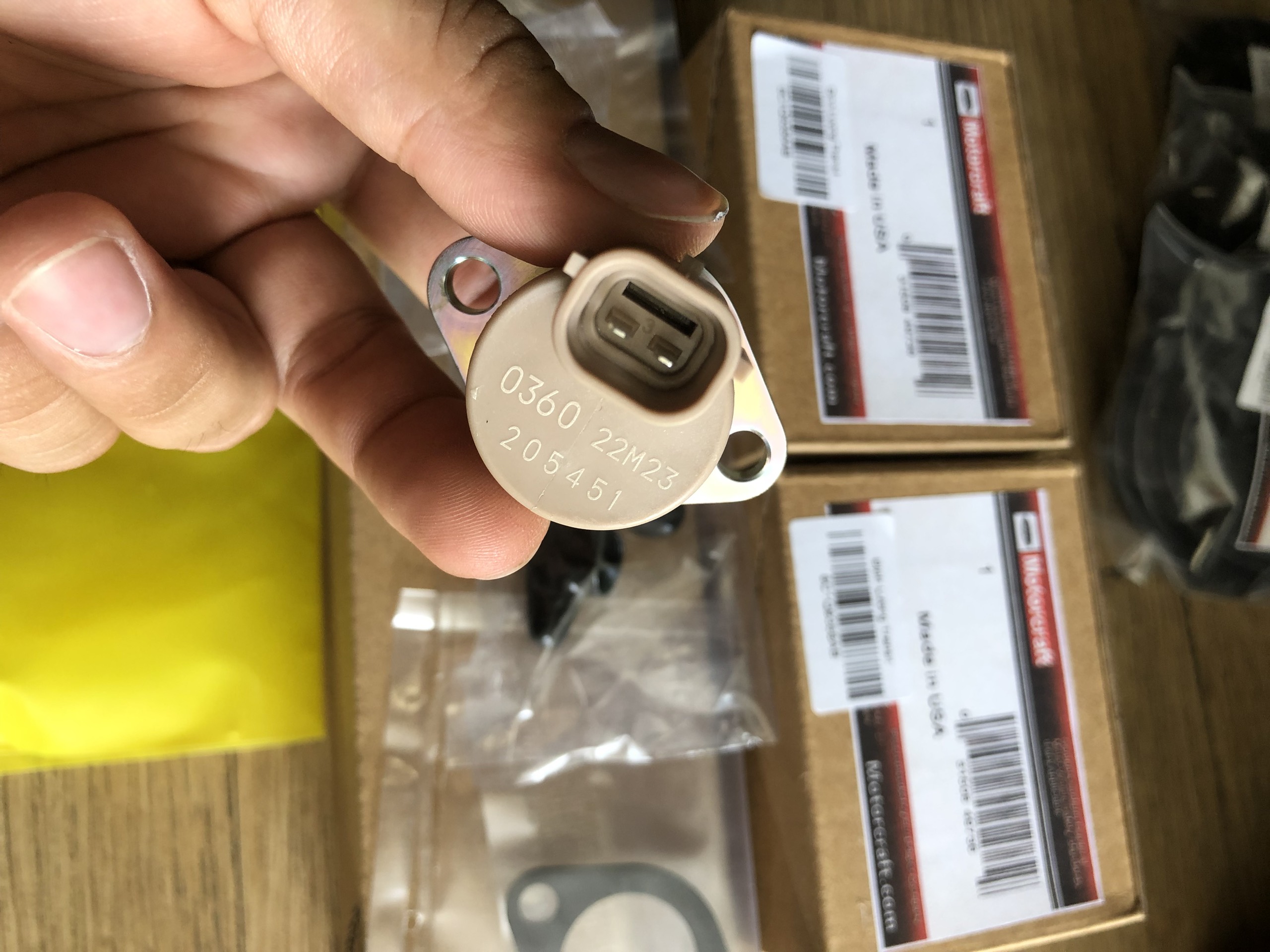 [HCM]Van Định Lượng Dầu Ford Transit 16 Chổ