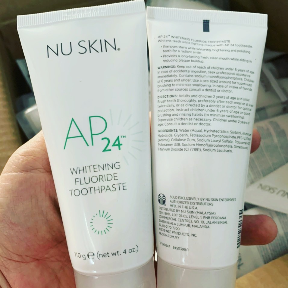 Kem đánh răng AP-24 Whitening Fluoride Toothpaste