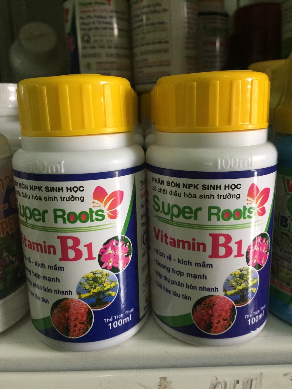 [HCM]PHÂN BÓN NPK SINH HỌC SUPER ROOTS VITAMIN B1 CHAI 100ML