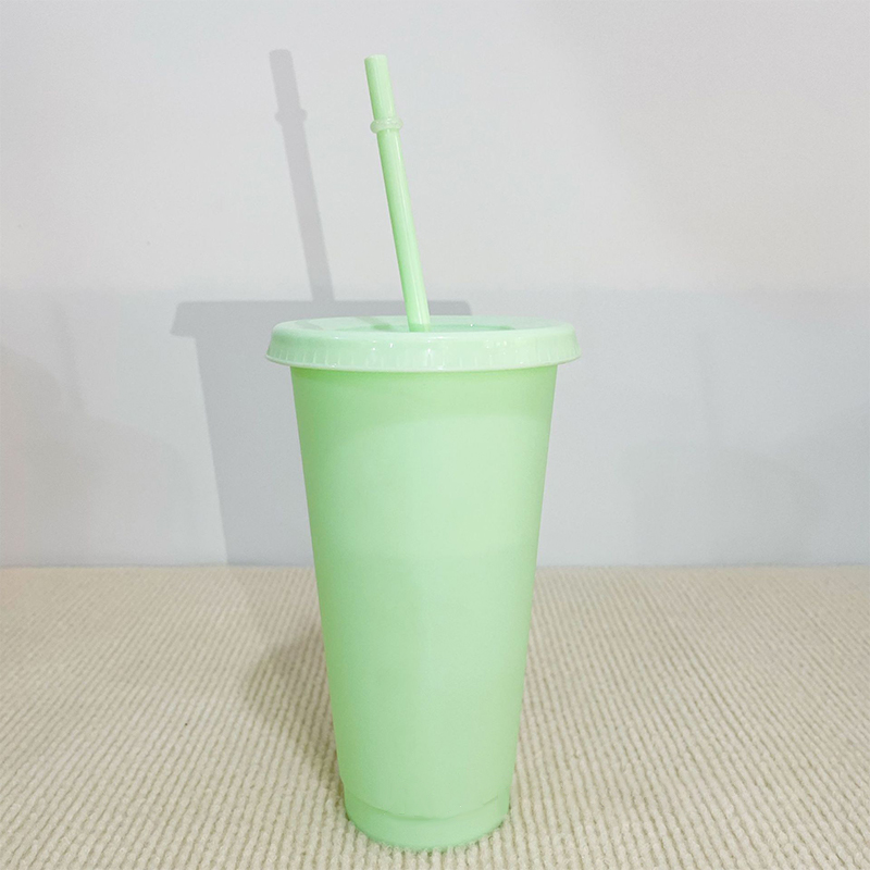 Reusable%20Drinkware%20With%20Straws,Lid%20Flash%20Powder%20Water%20Bottle%20Plastic%20Tumblers%20Straw%20Drinking%20Cup%20Cold%20Drink%20Tumbler%20LINGLE%20-%20Image%204