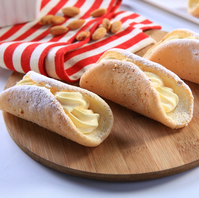 Kem làm bánh / pha chế đa dụng (Whip Topping Base 907gam)
