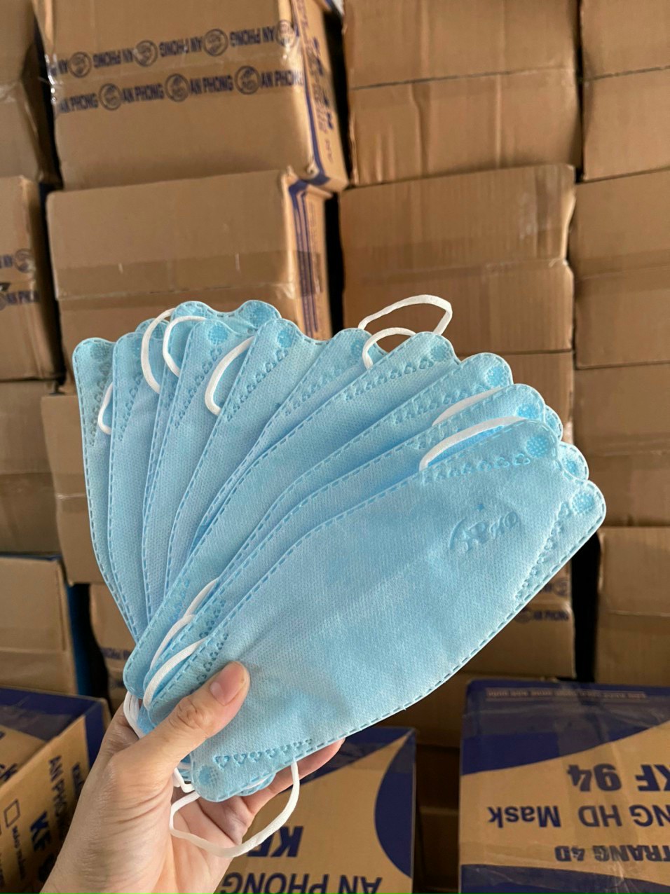 1 thùng 300 chiếc KT 4D KF94 An Phong (chính hãng)