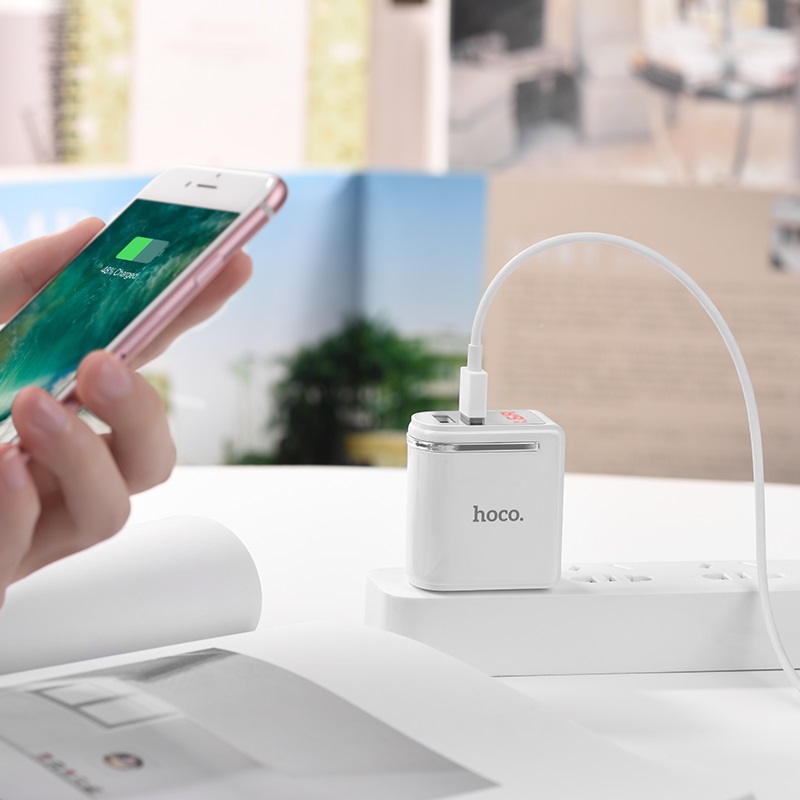 Cóc Sạc Nhanh 2 Cổng Usb 12W 2.4A Hoco C39