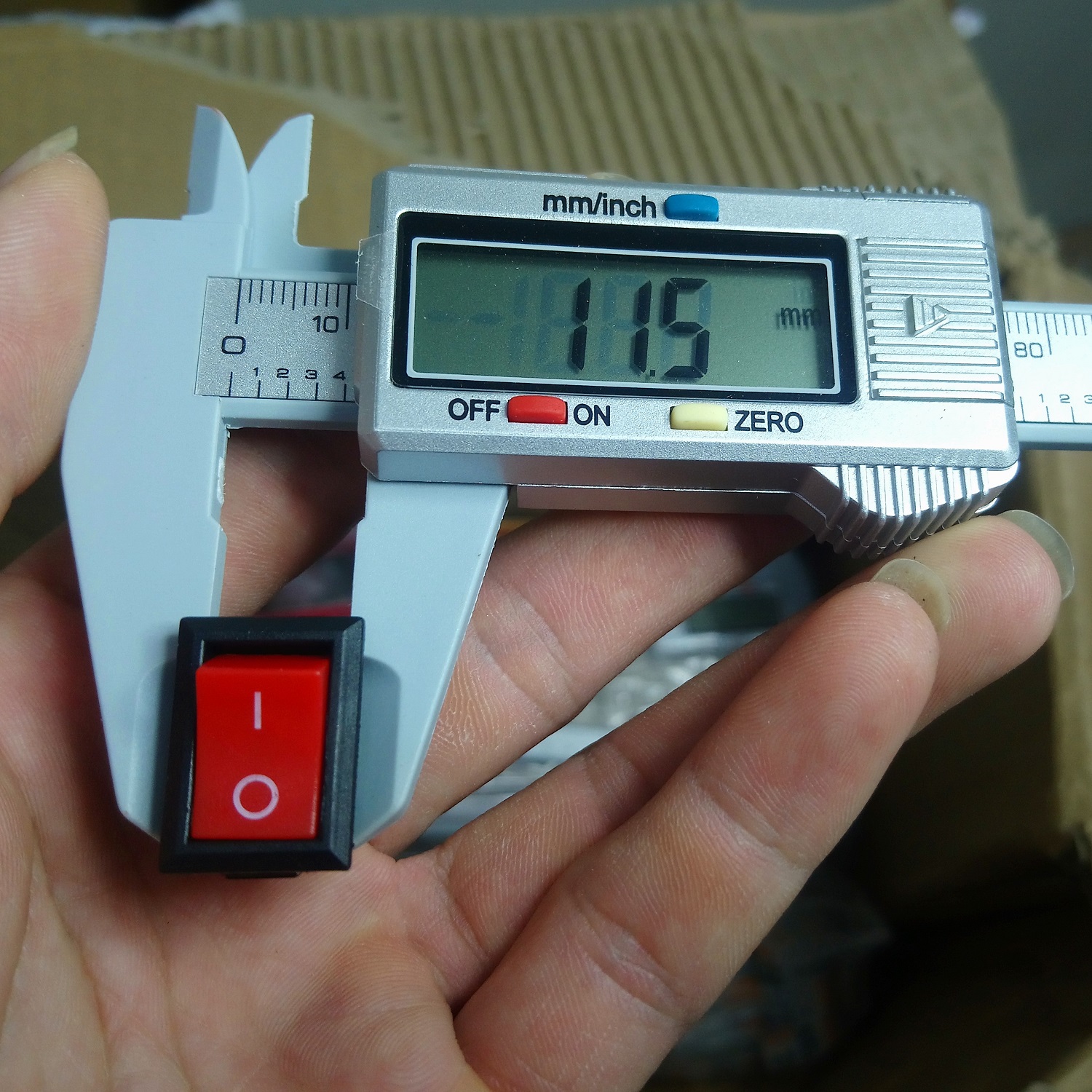 Bộ 10 Công Tắc Bập Bênh 10A 250V 2 Chân