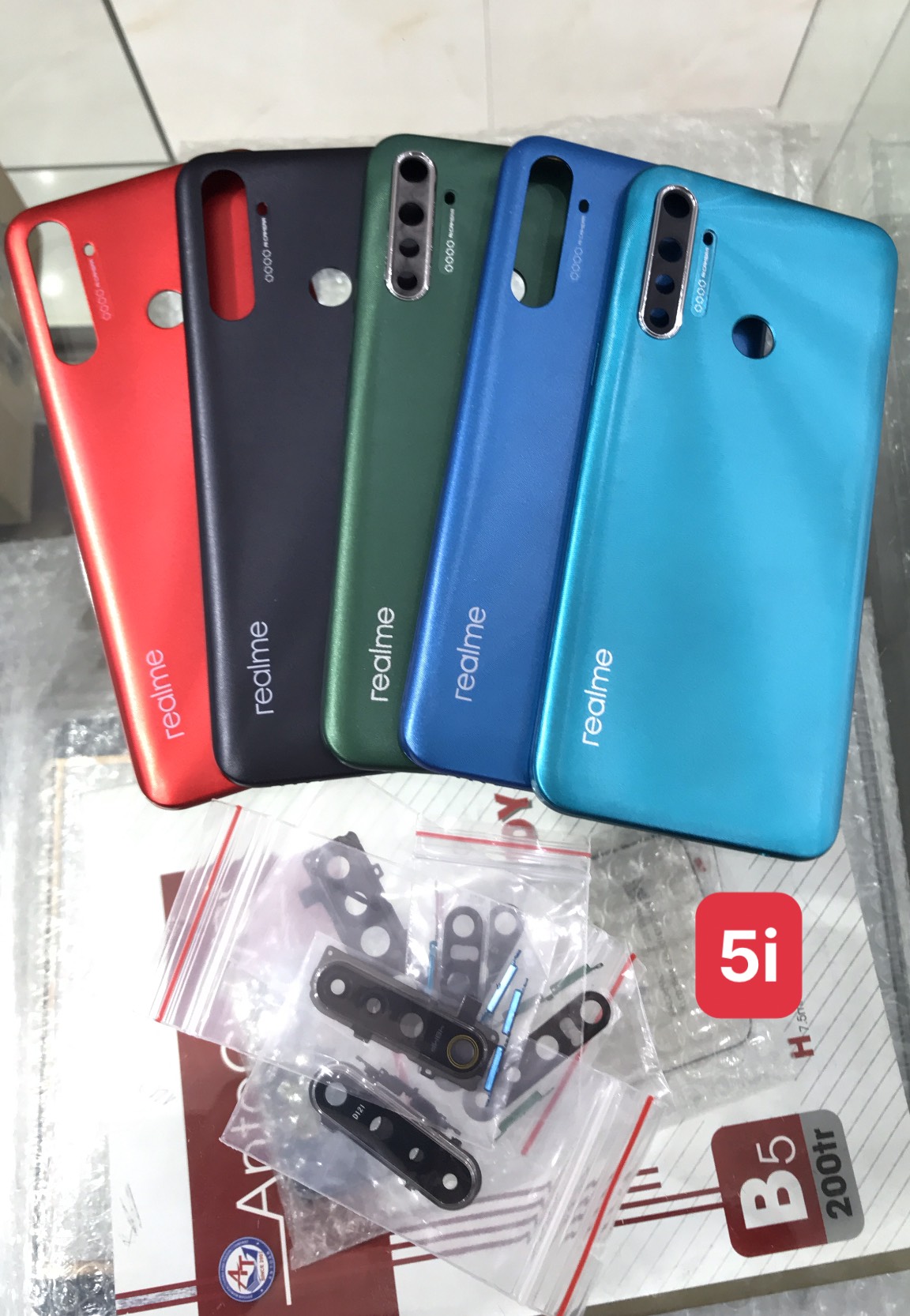 Lưng Vỏ Realme 5i ( có đủ kính camera và phím nhựa )