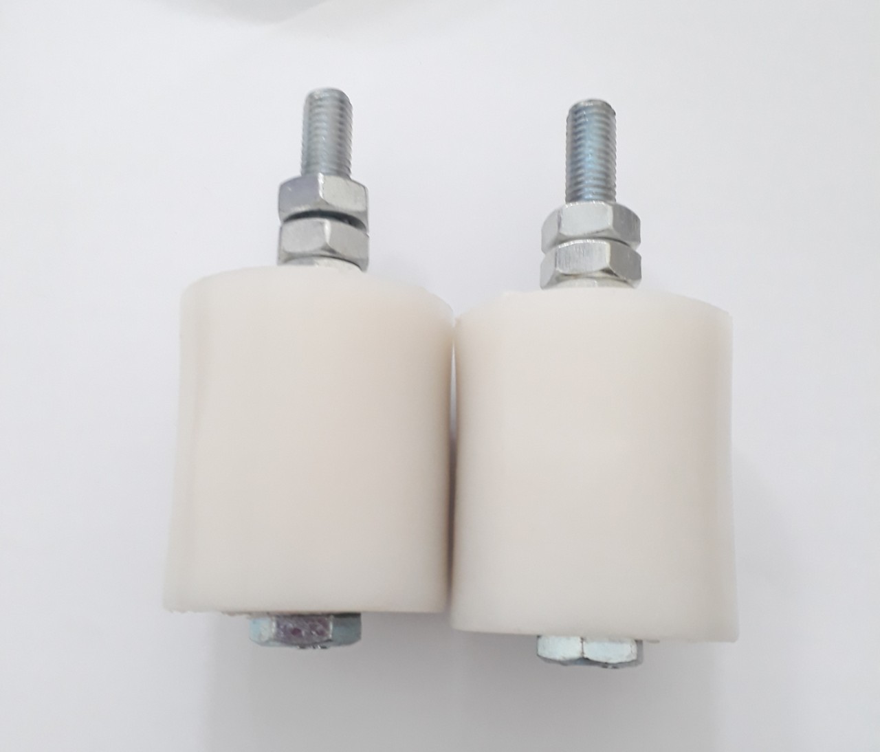 1 Cặp con lăn cửa cổng