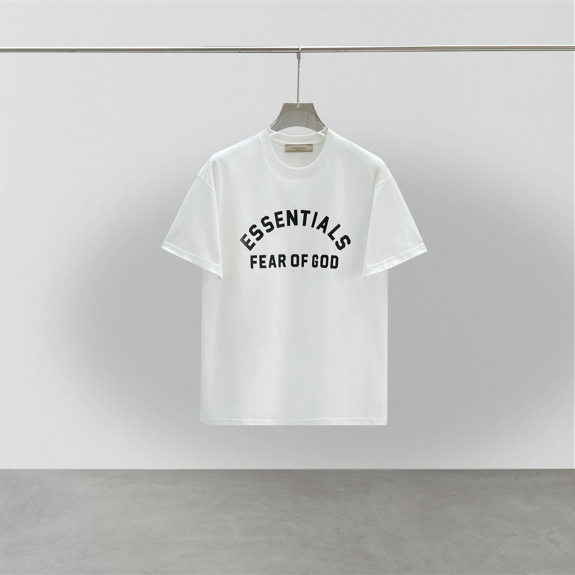 FEAR OF GOD ESSENTIALS logo-print drop-shoulder T-shirt - Farfetch