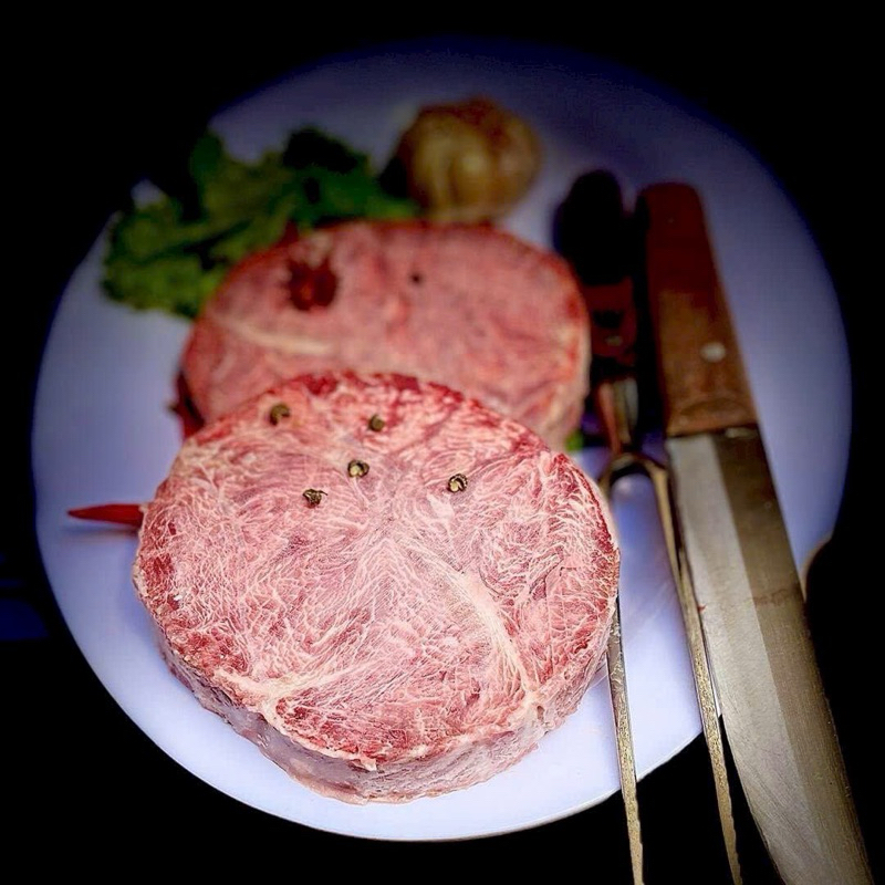 Trau Kobe Shoulder Meat 1kg (Delivery in Hcmc)