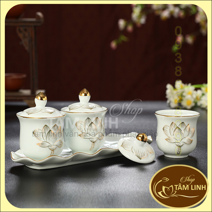 Set of 3 White Jade Ceramic Cups with Lids