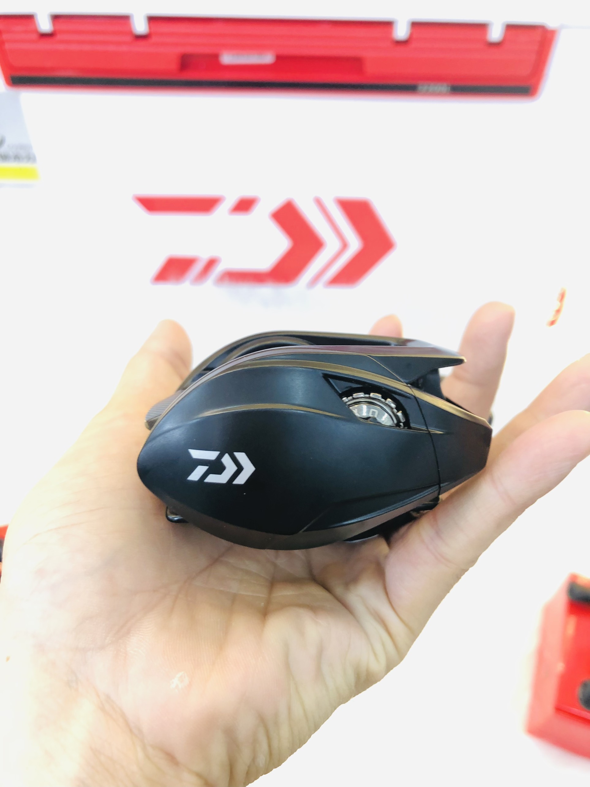 Máy Câu Ngang Daiwa PR 100L