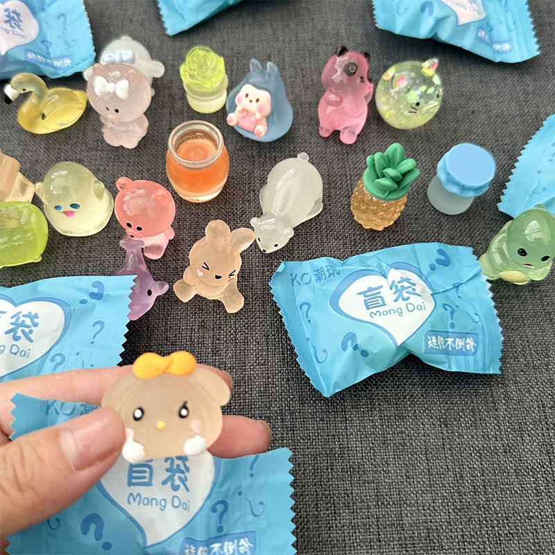 10pcs Cute Mini Simulation Animal Model Blind Box Toys Action Surprise Dolls Figures Fake Candy Guess Blind Bag For Kids Gifts Mushen