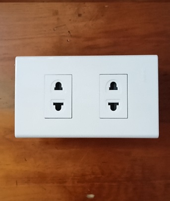 Mặt ổ cắm âm tường MPE