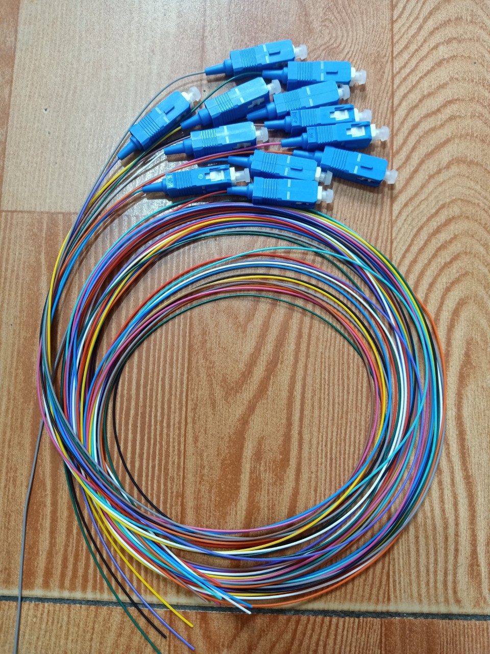 Dây hàn quang Pigtail Singlemode chuẩn SC/UPC 1.5m