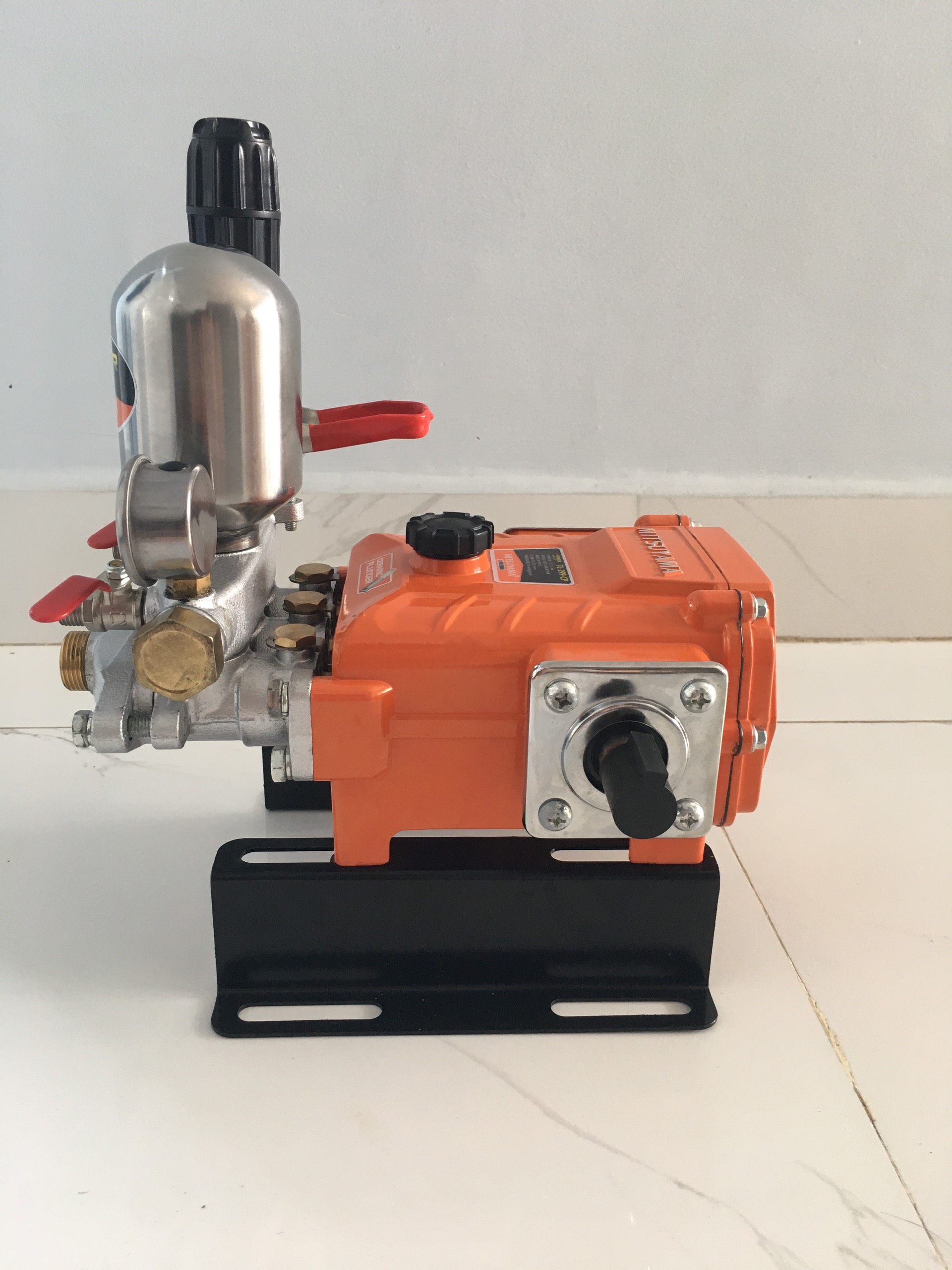 Đầu Phun Xịt Áp Lực 1HP Mitsuyama Piston Sứ