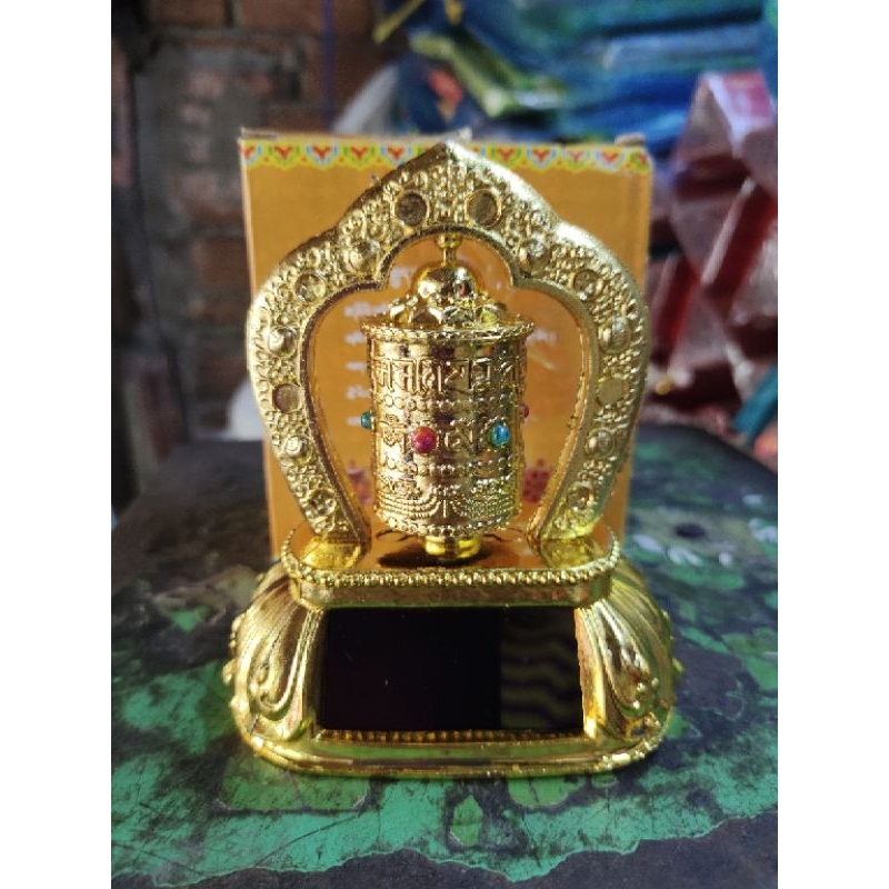 kinh luân xoay năng lượng mặt trời