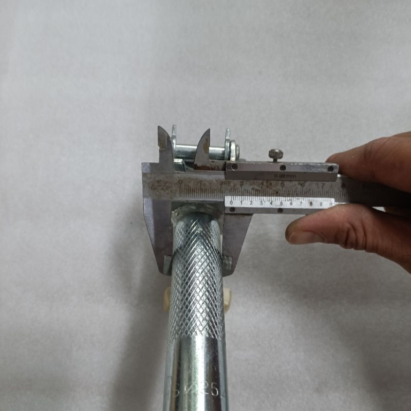 Cọc yên xe đạp và xe đạp điện có khóa