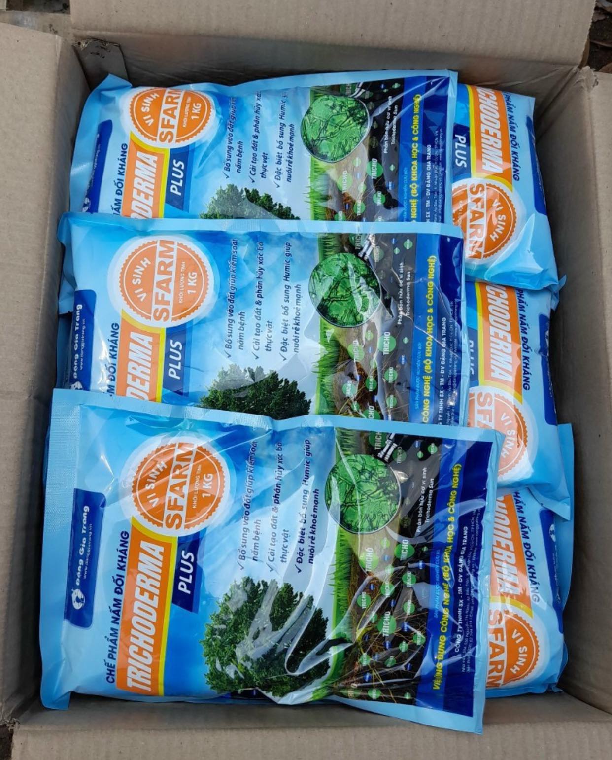 Chế phẩm nấm đối kháng Trichoderma plus Sfarm - Gói 1kg